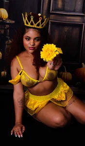 jones_maddy_ Delicious Latina ❤️‍🔥🎈 Pic