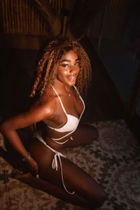 Zoe_CarterX 💥 Gambar 3