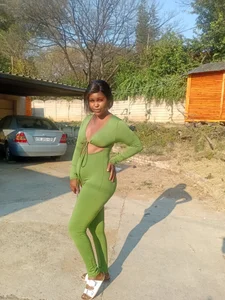 Naughty_Horny98 Public Pic 5