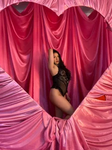 SarahMiler_ The perfect place to lose control... with me 😘😈 Pic 4