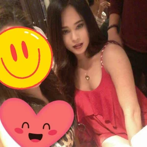 xbedofroses Me myself & I  6টি ছবি