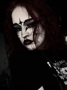 CrimsonVampCouple Awakening Shadows Εικόνα 4