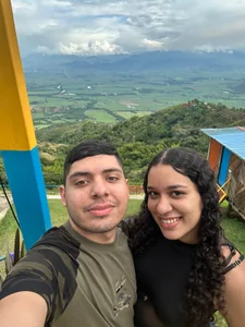 Victoria_606 Walking through the valley Pic 2