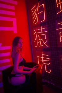 Sunbeam69 NEON GIRL Foto