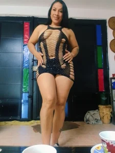 valenprice_xxx I need you here Pic 3