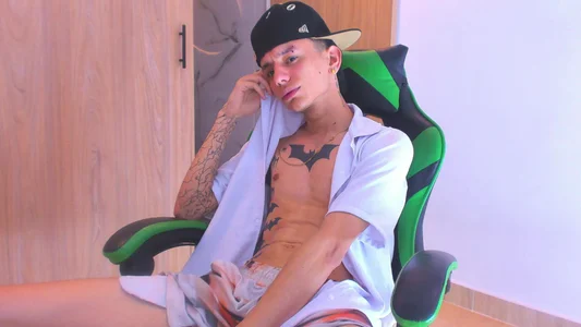 Skinny_batman hot hardin 🦇🥵😈 Pic 3