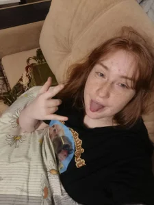 kiss you de Miacommando  7 Imagens