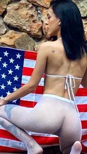 LilitRobins What explodes is my body for you 💥💦 Happy 4th July 💙♥️ Bilde 4