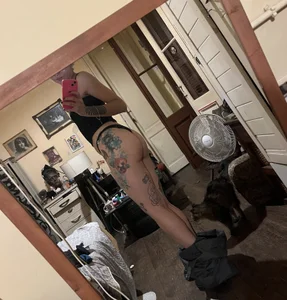 blurxi ❤️‍🔥  2টি ছবি