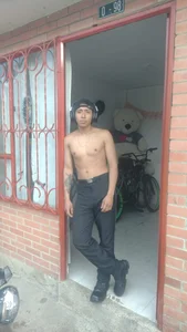 Moreno-Latino Public Foto 5