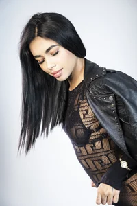 MeganLowellのRude girlの 5枚の写真