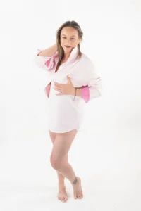 Charlot_milf: SEXY IN A SHIRT ( 4 фото)