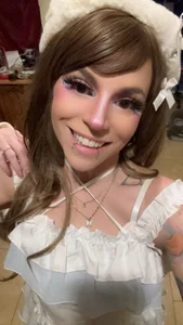 EmikoZephyr Public Pic 6