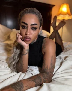 DesareeMariaBabestation Public 사진