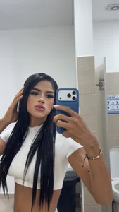 Know Me 🤗 de Brianna_Hots  5 photos