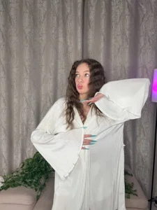 ShaeHeeter super sick:( Pic 4