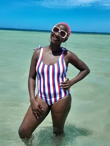 Zdjęcia hornyqueen93 ON THE BEACH:  7