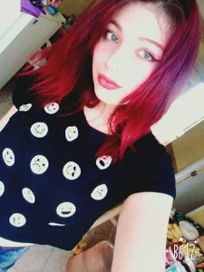 Lilith_magenta Public Kuva