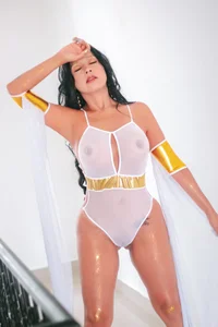 _kathaLopez_: Halloween ✨ Hi ( 3 фото)