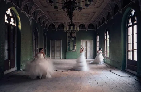 LilliLowexox Fine Art / Urbex Pic 3