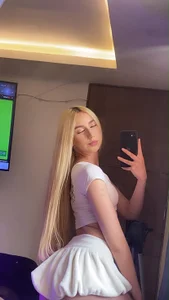 Amelia_time Public Pic