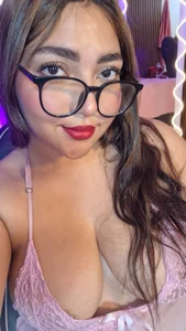 nerd de Withney_tay  2 Imagens