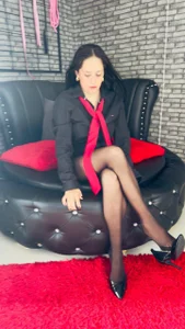 missnicollee 👠dominant, elegant and provocative outfit👠 slika 3