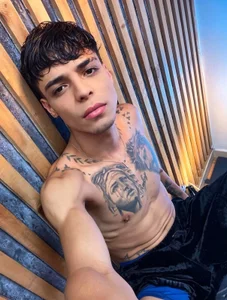 Yeidonn 😍I LOVE THE WAY YOU SEE ME 😍 Billede 5