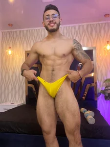 Liam_Kleiin more of me Foto