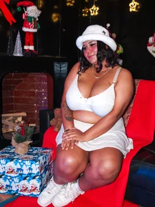 Alisteresa_ Merry Christmas Guys ❤️😍😜 Gambar 3