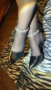 Crazysindy Foot pics and shoe pics Pic 9