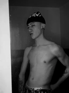 __Yoshuaa Public Pic 2