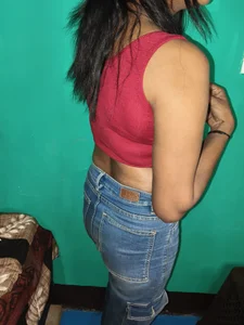 QWEEN7B Public Pic 5