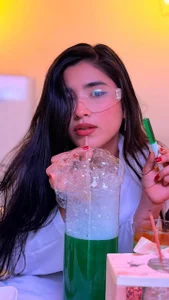 Lia_Mar_のBurning chemistry😈🧪の 2枚の写真