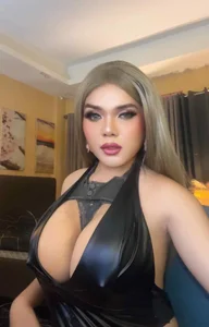 fistingladyboy Public Fotka