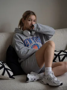 BrynnHolverson Elza in Focus  5টি ছবি