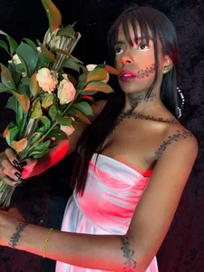 SelenaHoott Halloween Pic 3