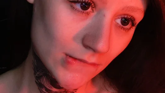 VeliraBraitberg Where are you looking? Immagine 