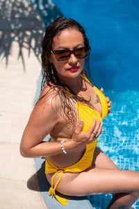 marianaaguii a sunny day Pic 3