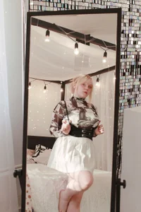 LisaLaasMy reflection ^^图片