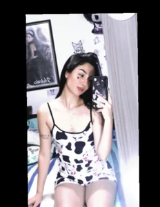 Shannel01 Public Pic 2