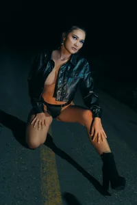 SaraParker_ "Seductive Midnight Drive" Pic 4