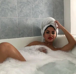 kataliina__ Bold, sinful… and unforgettable💋 Immagine  2