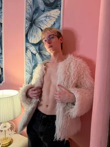 𝑊𝑟𝑖𝑡𝑒 𝑡𝑜 𝑚𝑒 de ADRIAN_LUKS  3 Imagens
