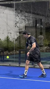 suxrez__ Playing paddle Foto 2