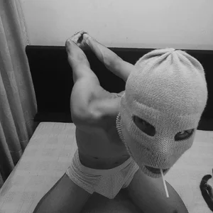 Zahir_Ashar Public صورة واحدة|Zahir_Ashar Public صورتان|Zahir_Ashar Public  2 صور|Zahir_Ashar Public  2 صورة