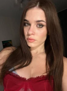 JeniceSourwine Does red suit my face? Εικόνα 2