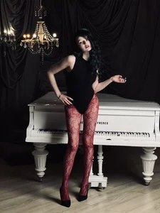 ElektraSunshine The red Queen Immagine 