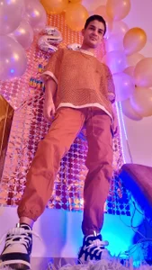 gabo_hotboyのPublicの 2枚の写真