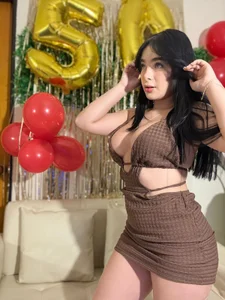 Amy_ruizz Confidential: Sexy secretary celebrates 50K favorites😍🥰 Pic 4